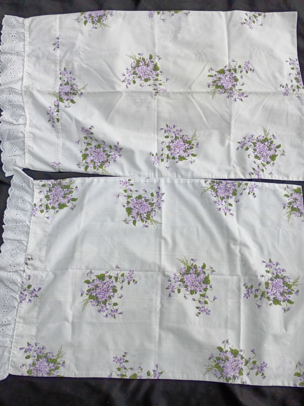 Vtg Cannon Lilac Bouquet Standard Pillowcases